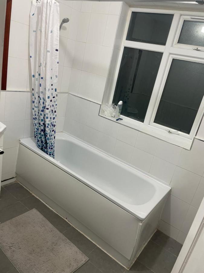 Welcome To Your New Home. Redbridge Zewnętrze zdjęcie